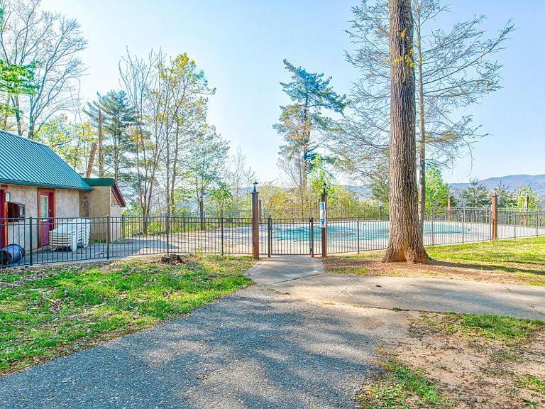 Amazing Views, Pool, Hot Tub, Game Room Sevierville Bagian luar foto